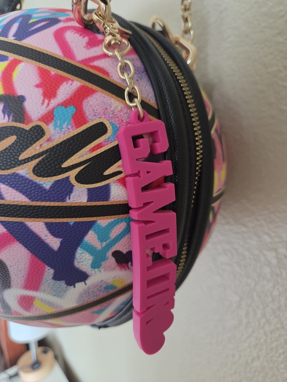 betsey johnson kitsch betsey-ball top handle crossbody basketball purse - Picture 7 of 9